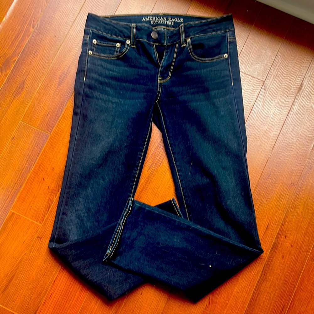 American Eagle stretch size 4 straight leg jeans